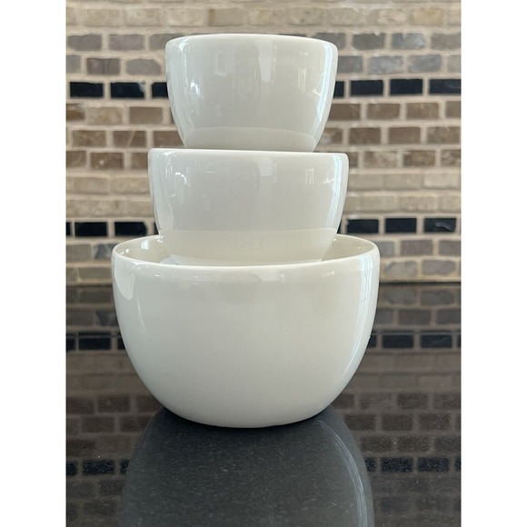 Snowman Measuring Cup‎ Set by Sur La Table Nesting Bowls Snowman Face Set of 3 - Picture 3 of 10